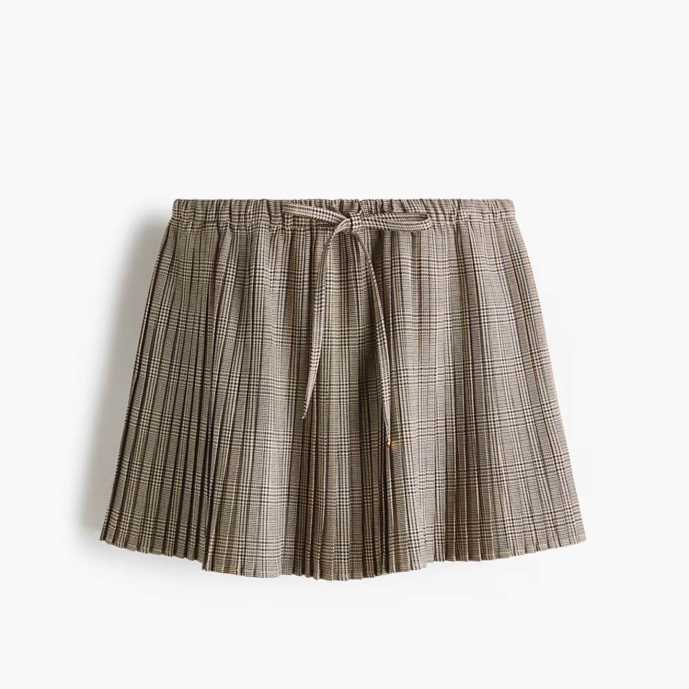 H&M Plaid Pleated Mini Skirt in Brown and Black